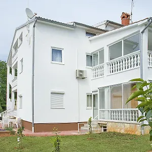 Somi Appartamento Porec